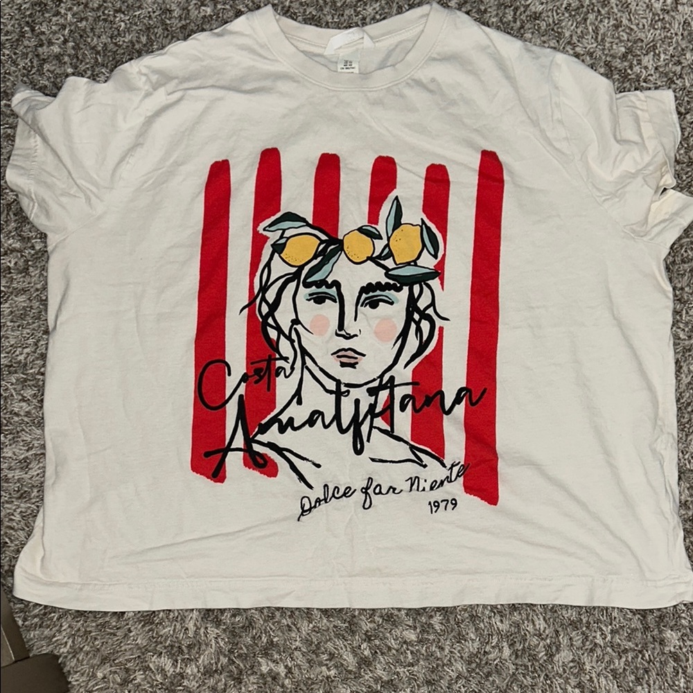 H&M Boxy White and Red Graphic Short Sleeve Tee